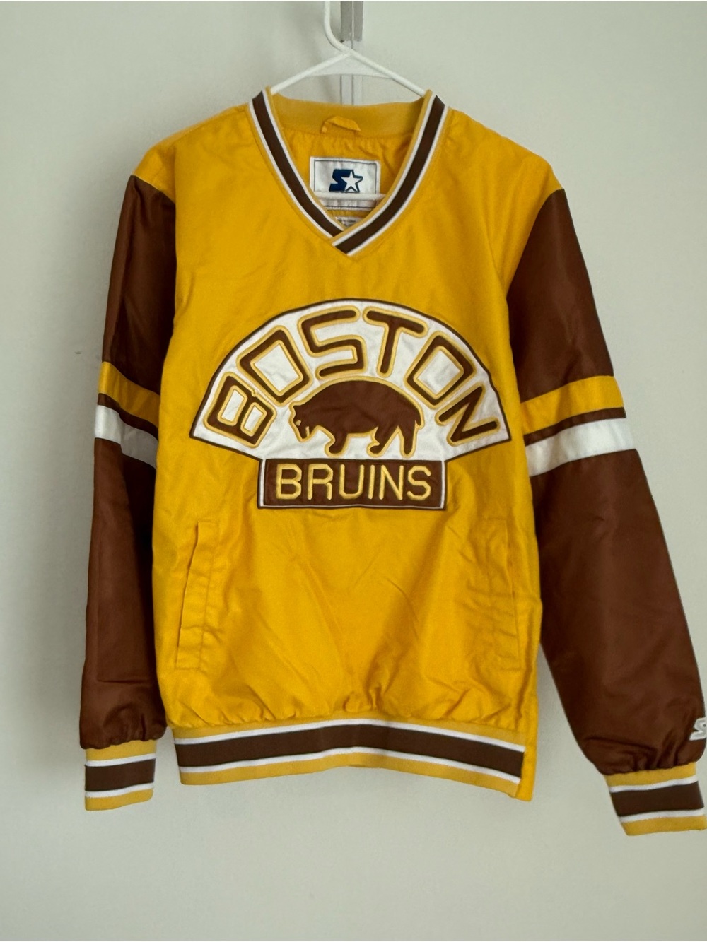 Vintage Starter Boston Bruins  V-Neck Windbreaker Pullover Men’s Size Small